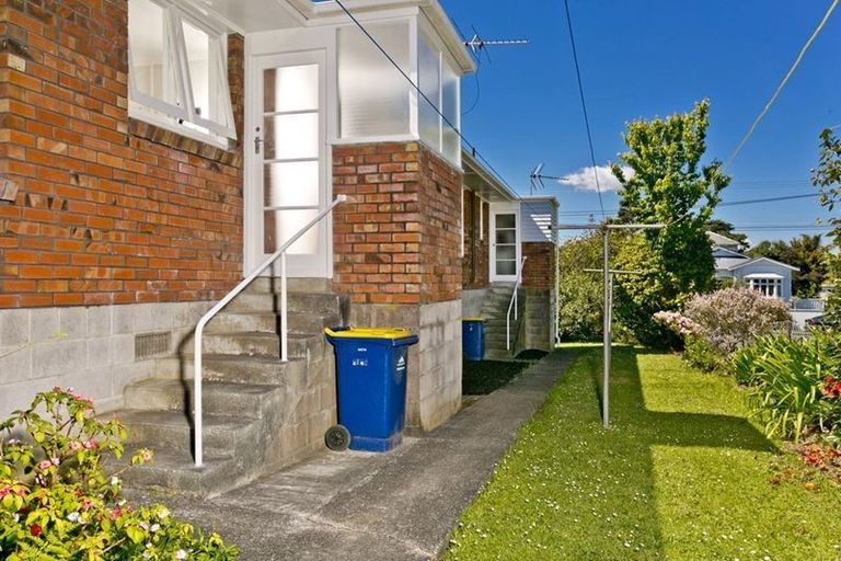 Photo of property in 2/47 Karaka Street, Takapuna, Auckland, 0622