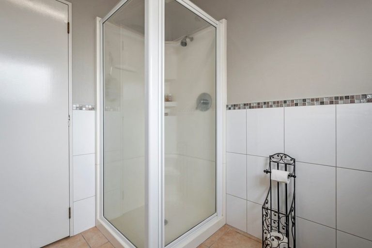 Photo of property in 8a Ascot Place, Mount Maunganui, 3116