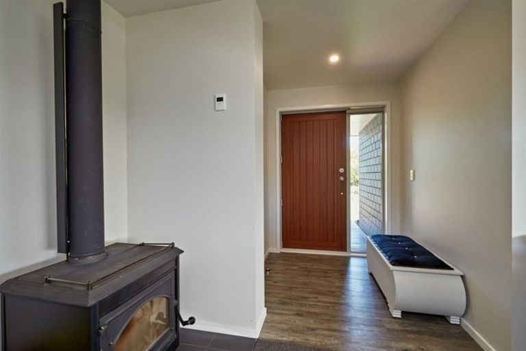 Photo of property in 2 Pukeko Place, Kaikoura, 7300