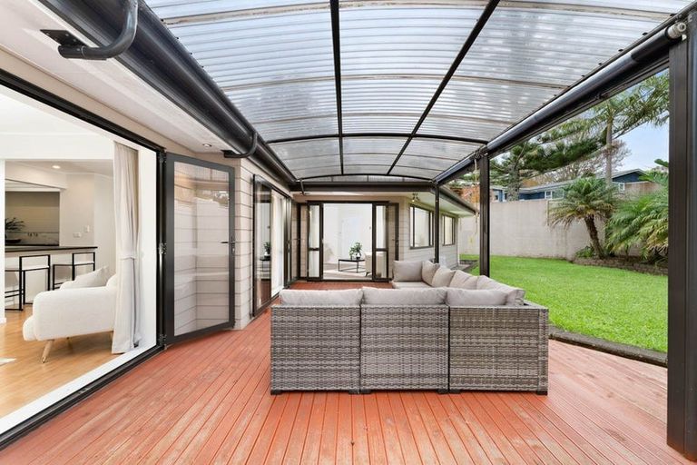 Photo of property in 55 Meadowvale Avenue, Forrest Hill, Auckland, 0620