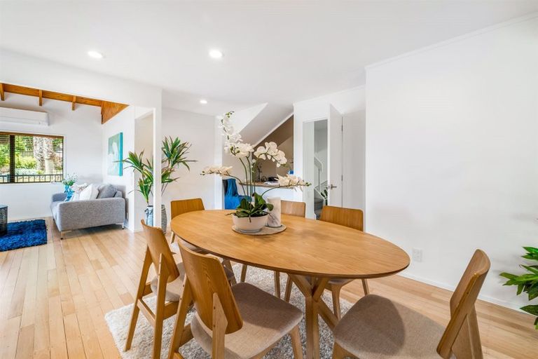 Photo of property in 118 Stanmore Bay Road, Stanmore Bay, Whangaparaoa, 0932