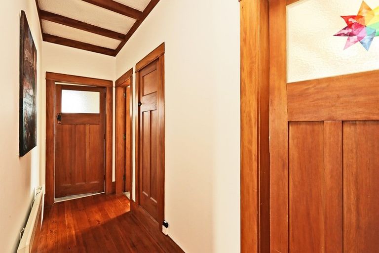 Photo of property in 133 Frederick Street, Mayfair, Hastings, 4122