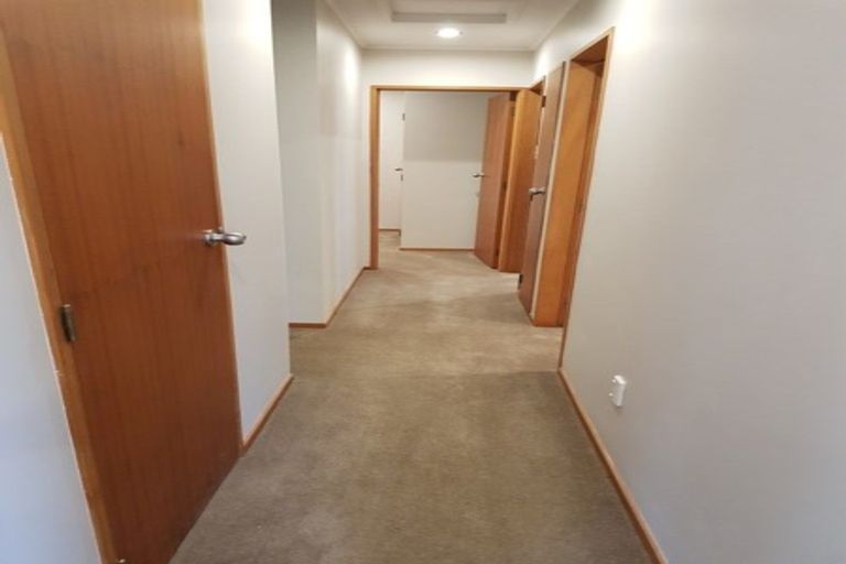 Photo of property in 86 Omapere Street, Whitby, Porirua, 5024