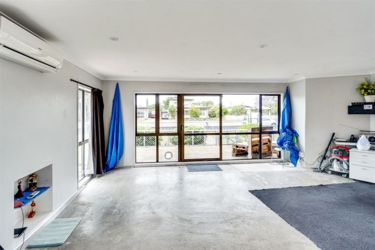 Photo of property in 22 Taradale Road, Marewa, Napier, 4110