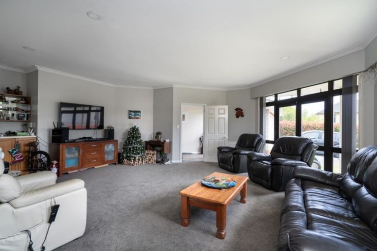 Photo of property in 75 Shepherd Road, Waipahihi, Taupo, 3330