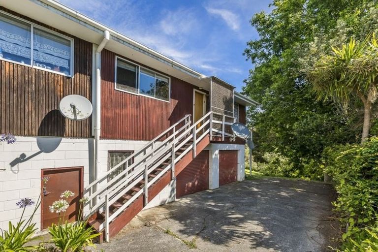 Photo of property in 2/111 Eskdale Road, Birkdale, Auckland, 0626