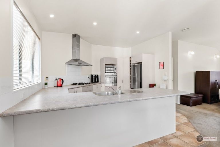 Photo of property in 10a Bracken Street, Wallaceville, Upper Hutt, 5018