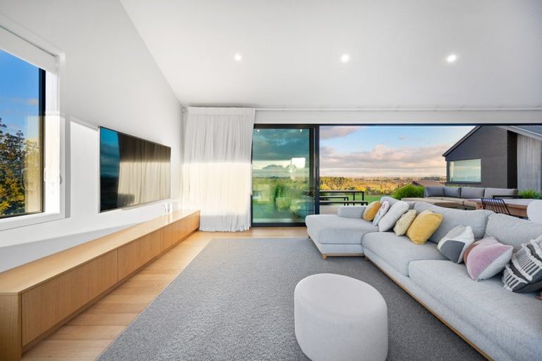 Photo of property in 32 Glenwood Grove, Whatawhata, Hamilton, 3285