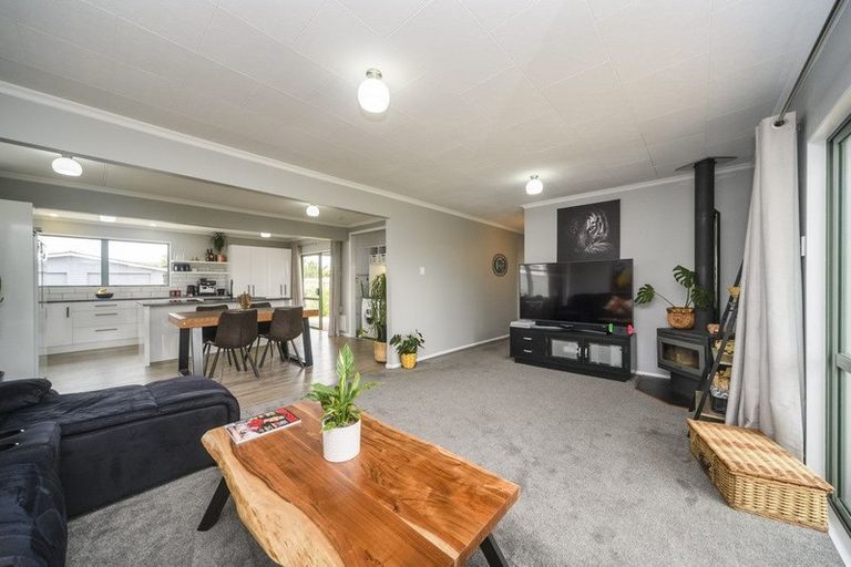 Photo of property in 79 Sutherland Crescent, Westbrook, Palmerston North, 4412