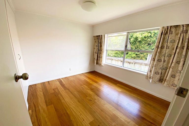Photo of property in 2/40 Onepoto Road, Hauraki, Auckland, 0622