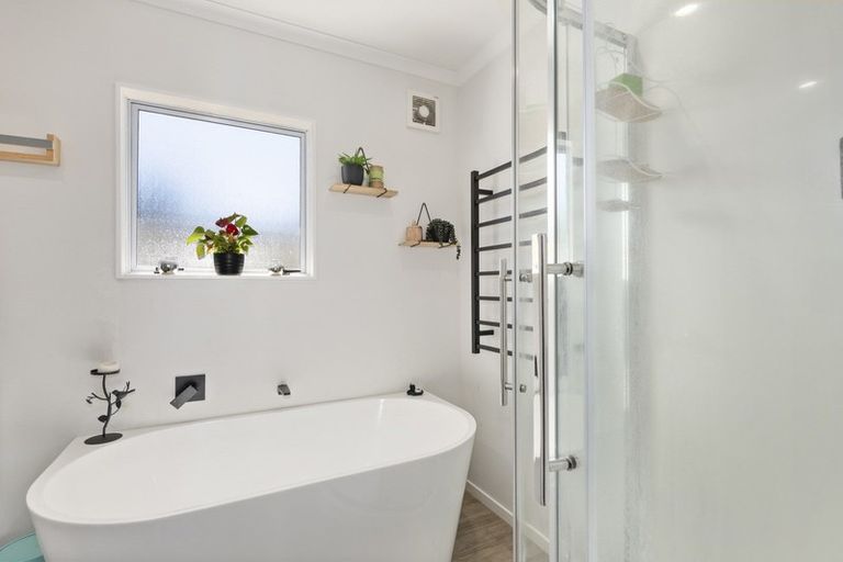 Photo of property in 28c Blenheim Street, Upper Hutt Central, Upper Hutt, 5018