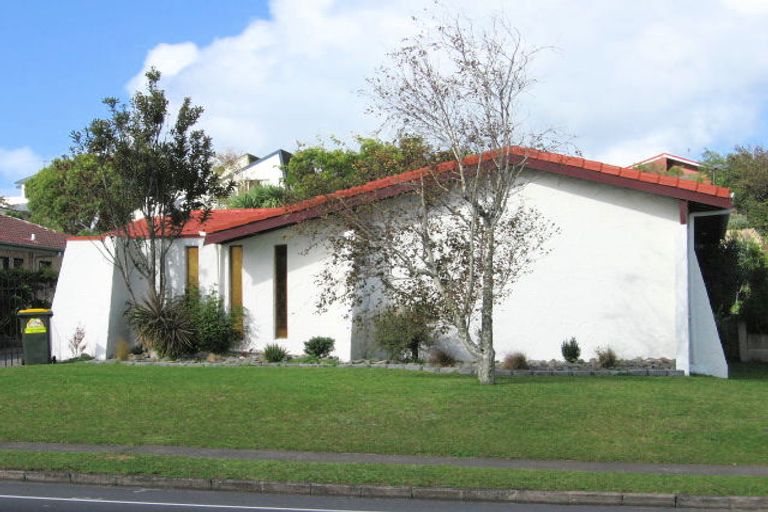 Photo of property in 120 Prince Regent Drive, Half Moon Bay, Auckland, 2012