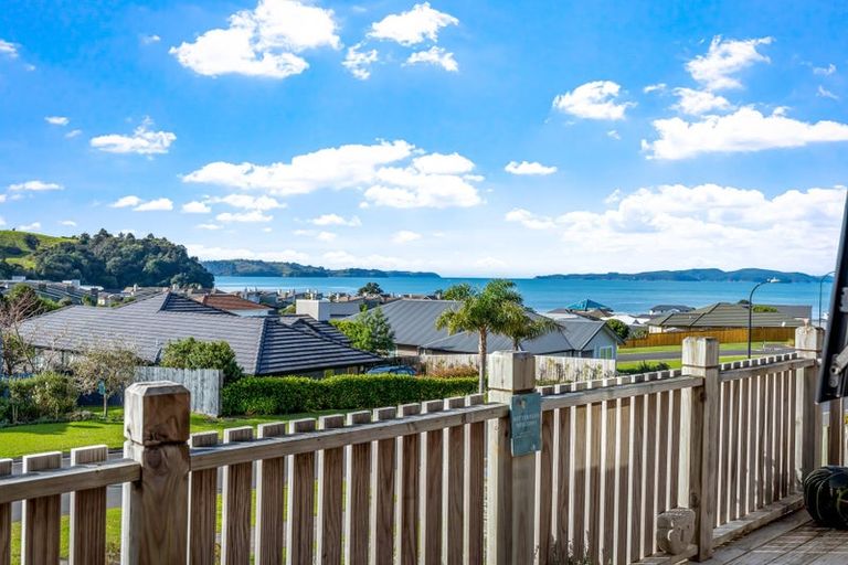 Photo of property in 9 Ariel Place, Snells Beach, 0920