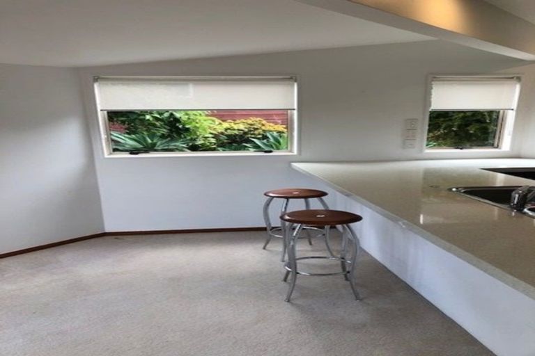 Photo of property in 2/2 East Coast Road, Milford, Auckland, 0620