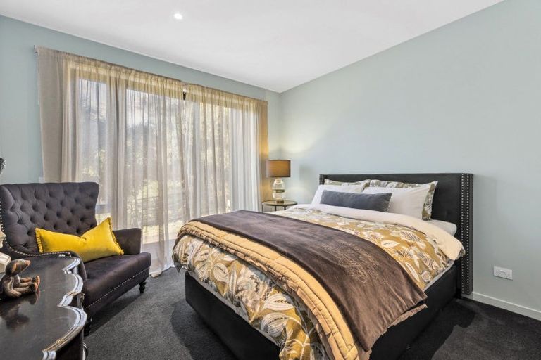 Photo of property in 7 Diamond Lane, Wanaka, 9305