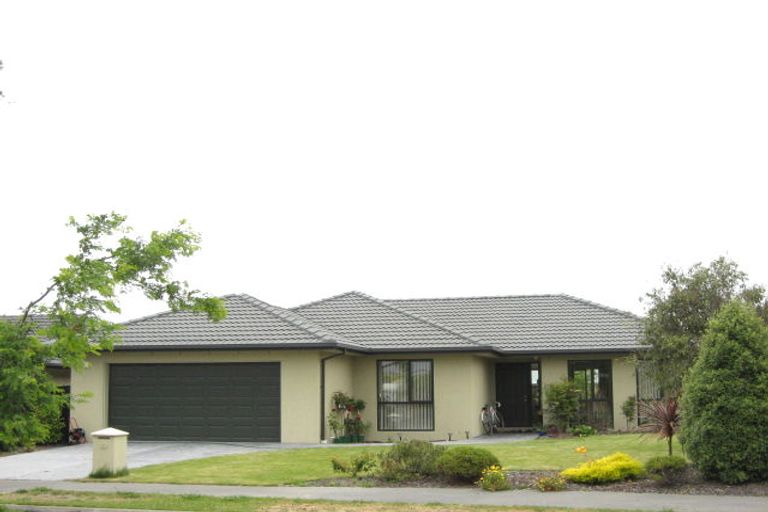 Photo of property in 19 Mahuri Street, Parklands, Christchurch, 8083