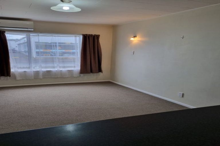 Photo of property in 44a Macandrew Road, South Dunedin, Dunedin, 9012