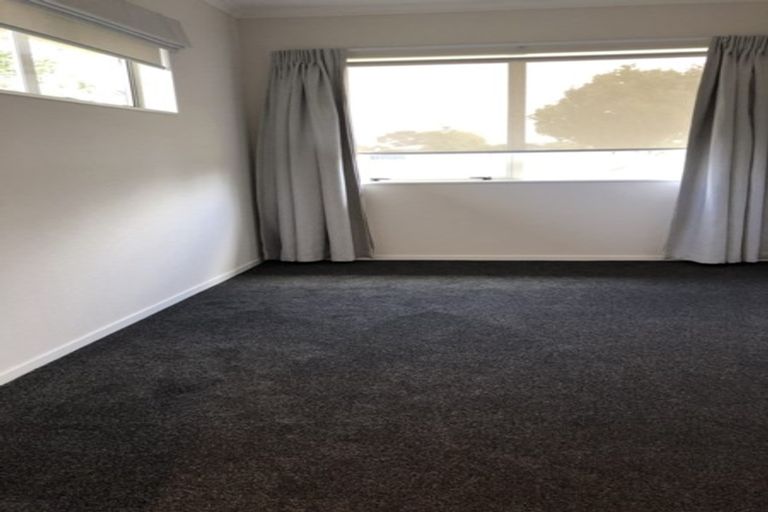 Photo of property in 39 Waiwherowhero Drive, St Andrews, Hamilton, 3200