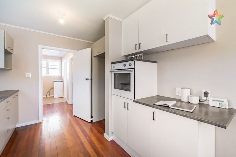 Photo of property in 274 Naenae Road, Naenae, Lower Hutt, 5011