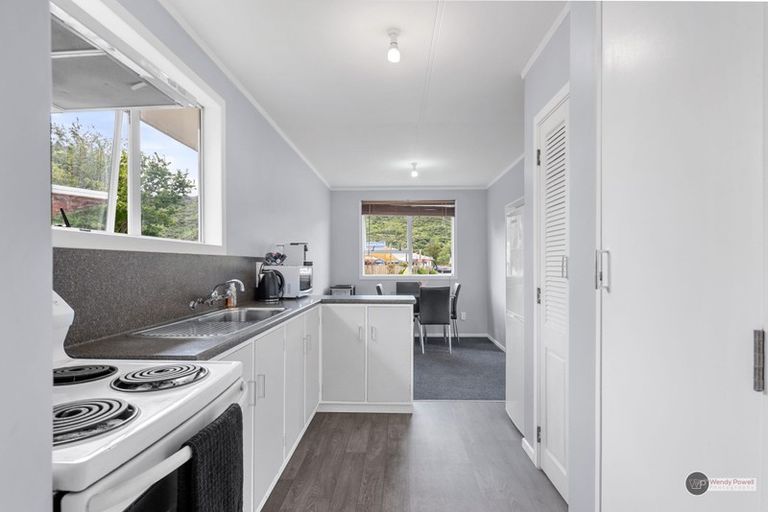 Photo of property in 14 California Drive, Totara Park, Upper Hutt, 5018