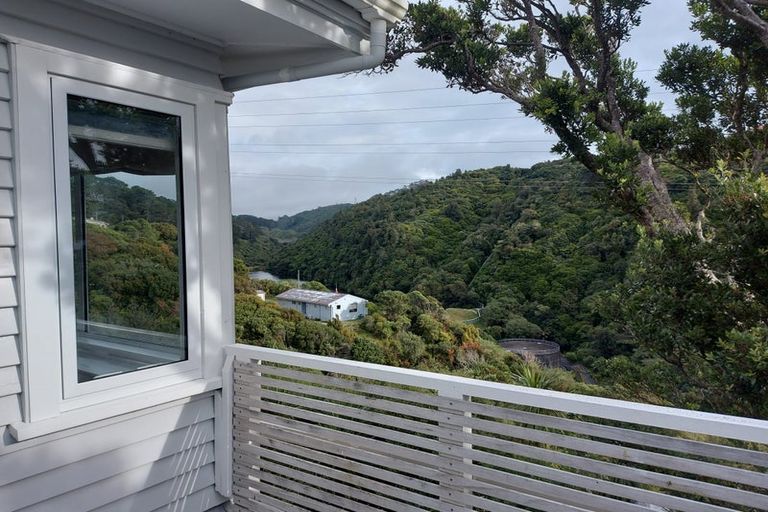 Photo of property in 48 Moana Road, Kelburn, Wellington, 6012