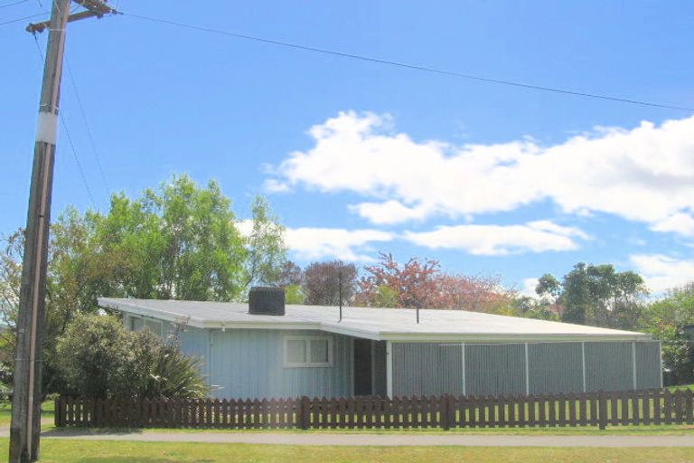 Photo of property in 27 Rainbow Drive, Rainbow Point, Taupo, 3330