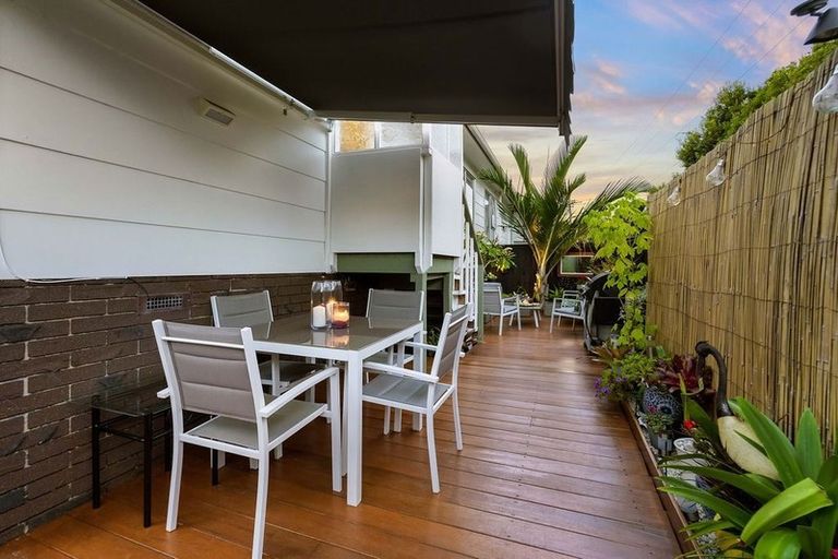 Photo of property in 2/23 Rawhiti Road, Manly, Whangaparaoa, 0930