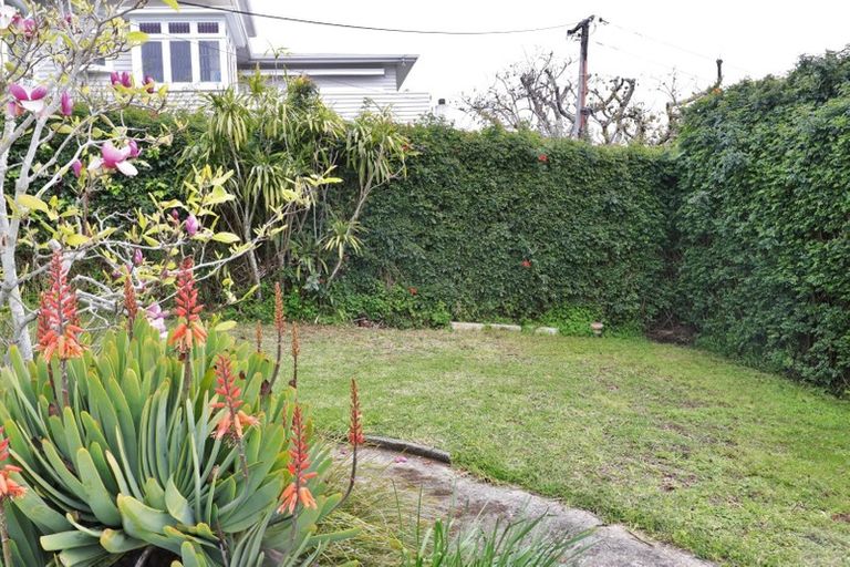 Photo of property in 44a Albert Road, Devonport, Auckland, 0624
