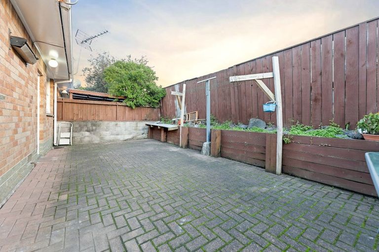 Photo of property in 1/1 Sutton Crescent, Papatoetoe, Auckland, 2025