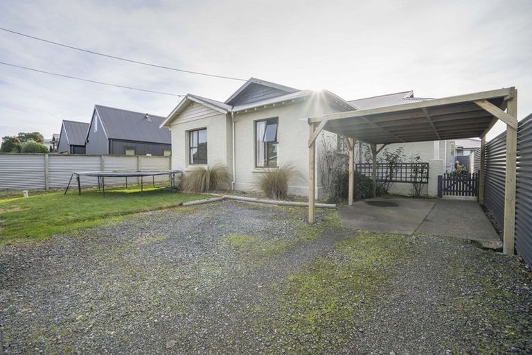 Photo of property in 16 Charles Street, Grasmere, Invercargill, 9810