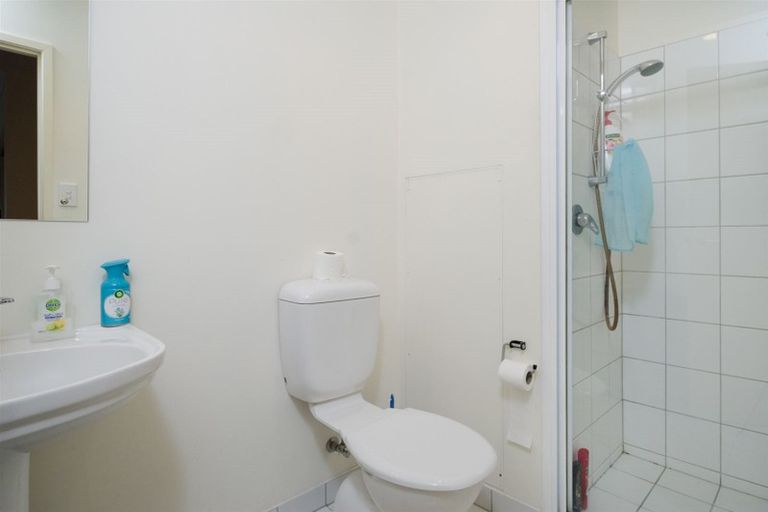 Photo of property in 9d/30 Westward Ho, Glen Eden, Auckland, 0602