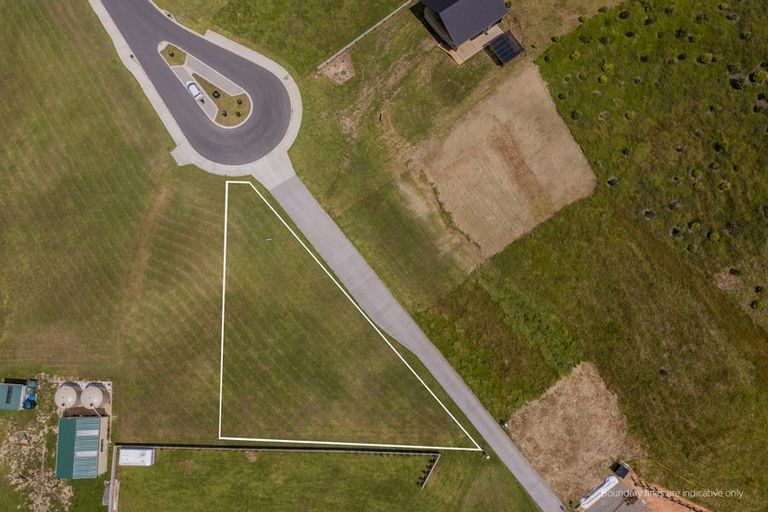 Photo of property in 12 Joyce Place, Opito Bay, 3592