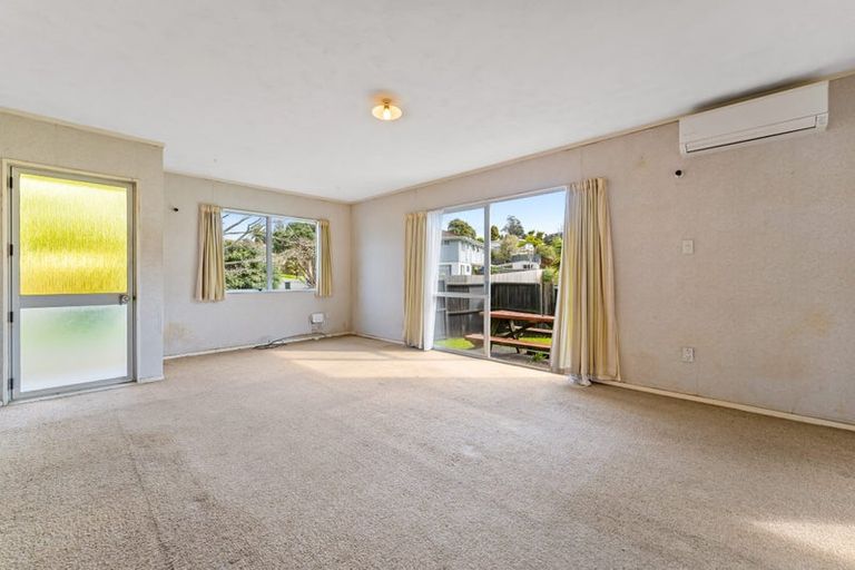 Photo of property in 39 Kohekohe Street, New Lynn, Auckland, 0600