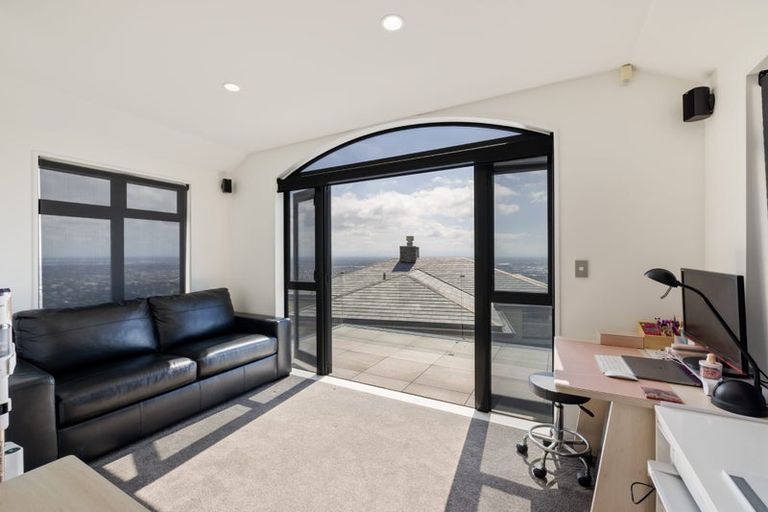 Photo of property in 4 Stonewall Place, Huntsbury, Christchurch, 8022