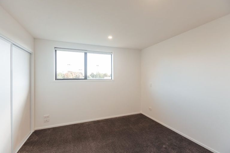 Photo of property in 5/12 Matata Place, Dallington, Christchurch, 8061