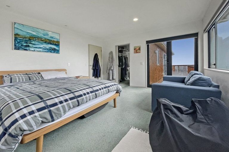 Photo of property in 33 Whaui Street, Vogeltown, Wellington, 6021