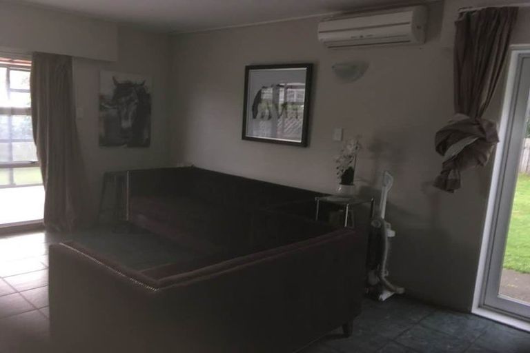 Photo of property in 10/31 Mana Avenue, Titahi Bay, Porirua, 5022