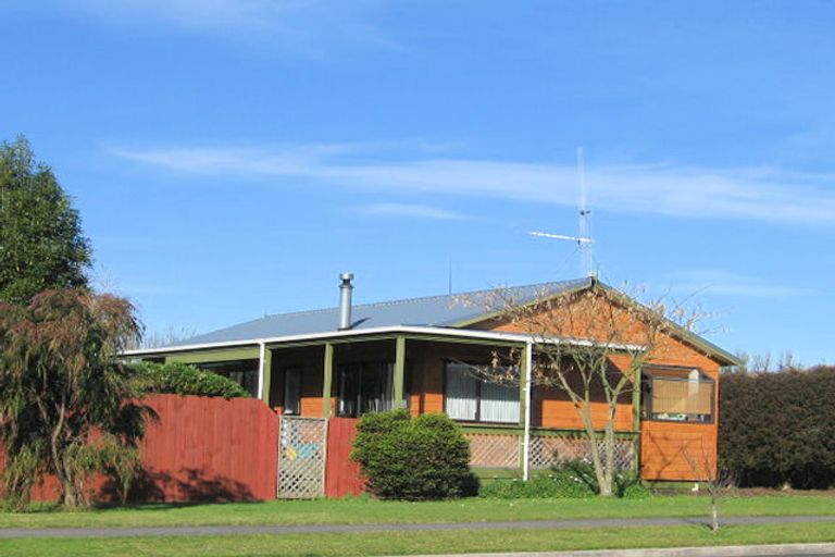 Photo of property in 11 Bartholomew Drive, Nawton, Hamilton, 3200