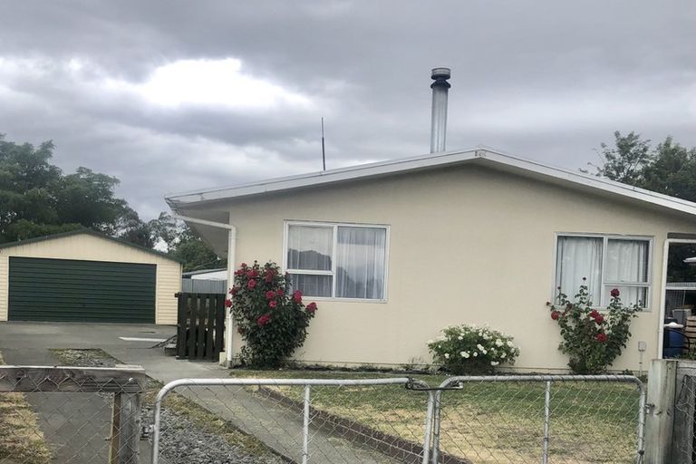 Photo of property in 31 Columbus Crescent, Flaxmere, Hastings, 4120