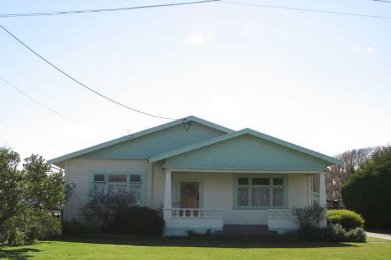 Photo of property in 14 Hunia Street, Marton, 4710