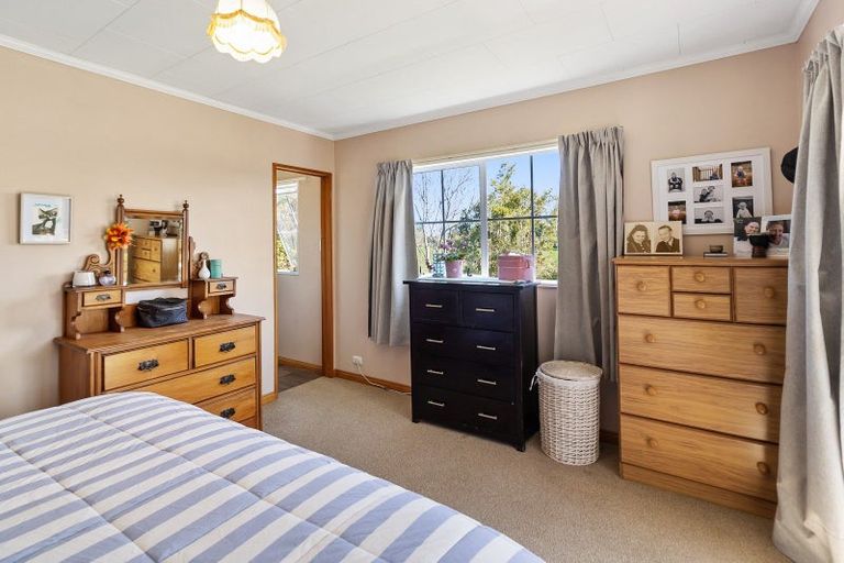 Photo of property in 11 Hillview Place, Pleasant Point, 7903