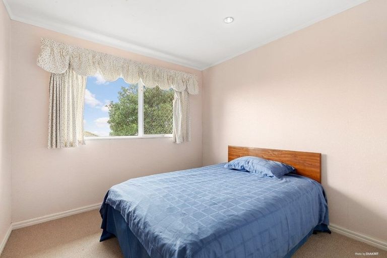 Photo of property in 7 Anure Place, Highland Park, Auckland, 2010