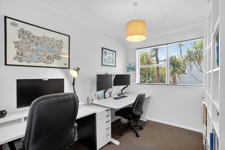 Photo of property in 85 Kia Ora Road, Beach Haven, Auckland, 0626