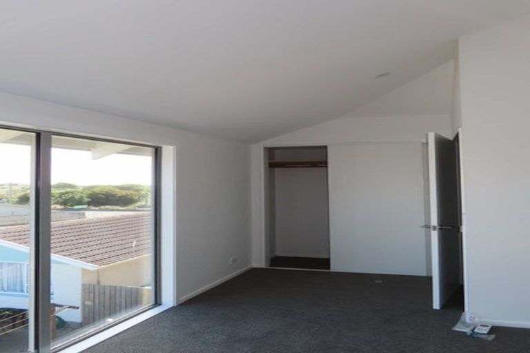 Photo of property in 6/246 Marine Parade, New Brighton, Christchurch, 8061