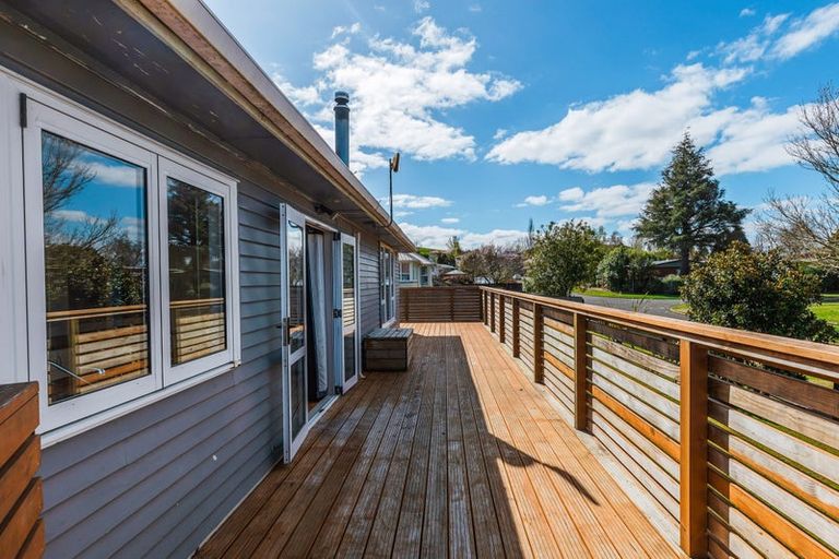Photo of property in 4 Kauri Drive, Wairakei, Taupo, 3332