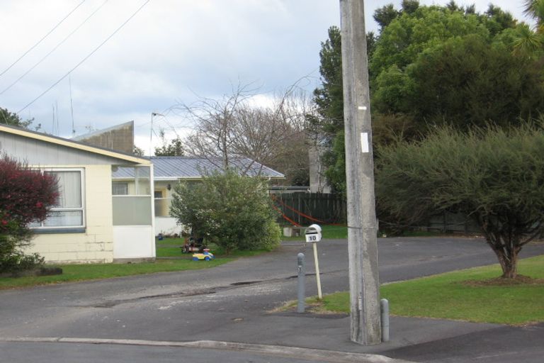 Photo of property in 10 June Place, Hamilton East, Hamilton, 3216