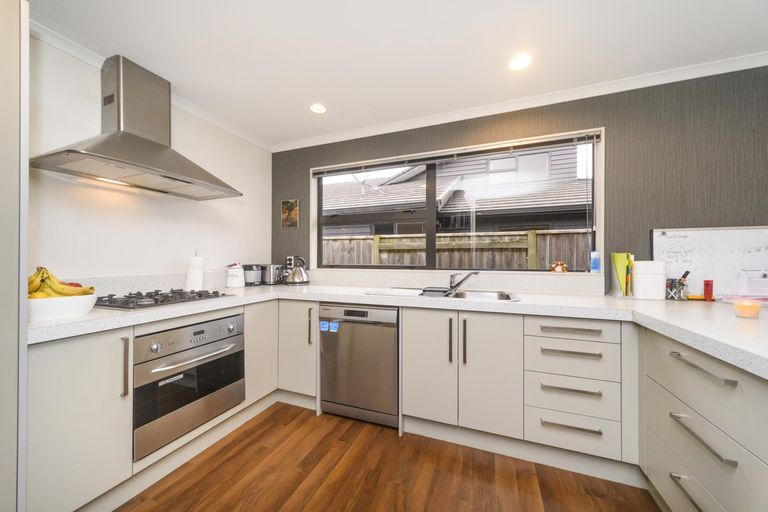 Photo of property in 31a Rosalie Terrace, Kelvin Grove, Palmerston North, 4414
