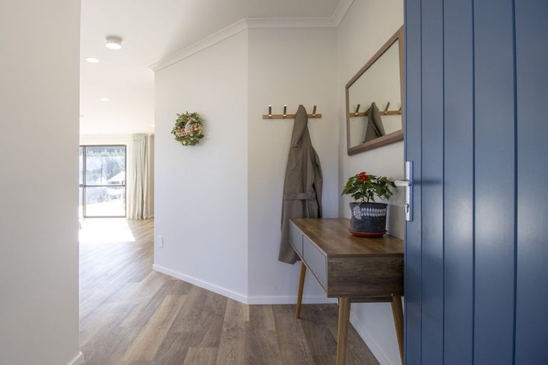 Photo of property in 17 Schooner Drive, Whitby, Porirua, 5024