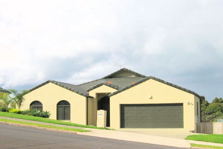 Photo of property in 40 Savoy Road, Orewa, 0931