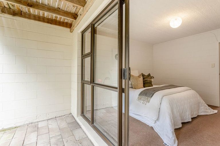 Photo of property in 2/40 Evans Road, Glen Eden, Auckland, 0602